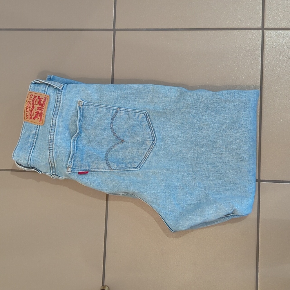 High Rise Skinny Jeans Levi's Distressed size 31